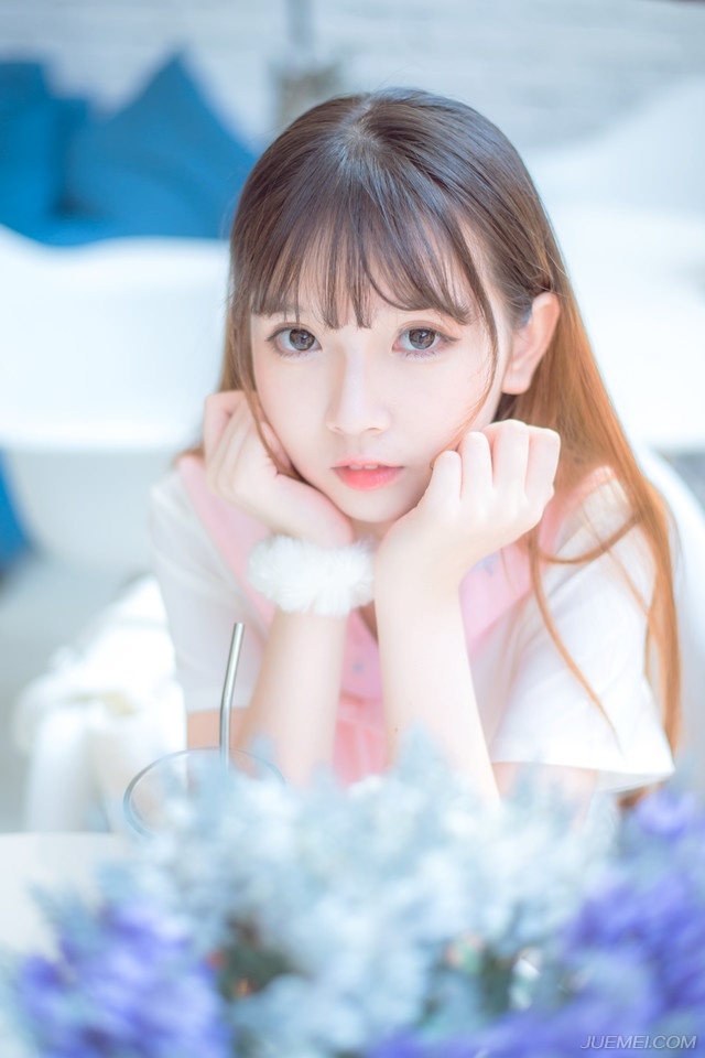 会不会是陷阱，庞德根本没有在意，就算是陷阱又如何？他有的是肉盾去探营。